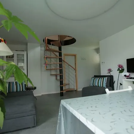 Confortable A La Campagne Et Proche De La