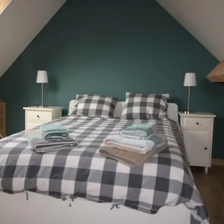 公寓 Confortable A La Campagne Et Proche De La *