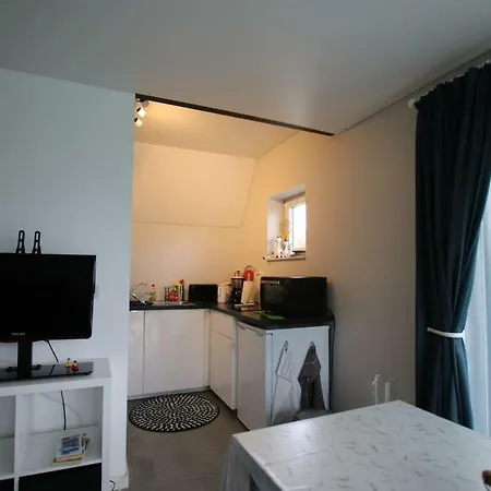 公寓 Confortable A La Campagne Et Proche De La *